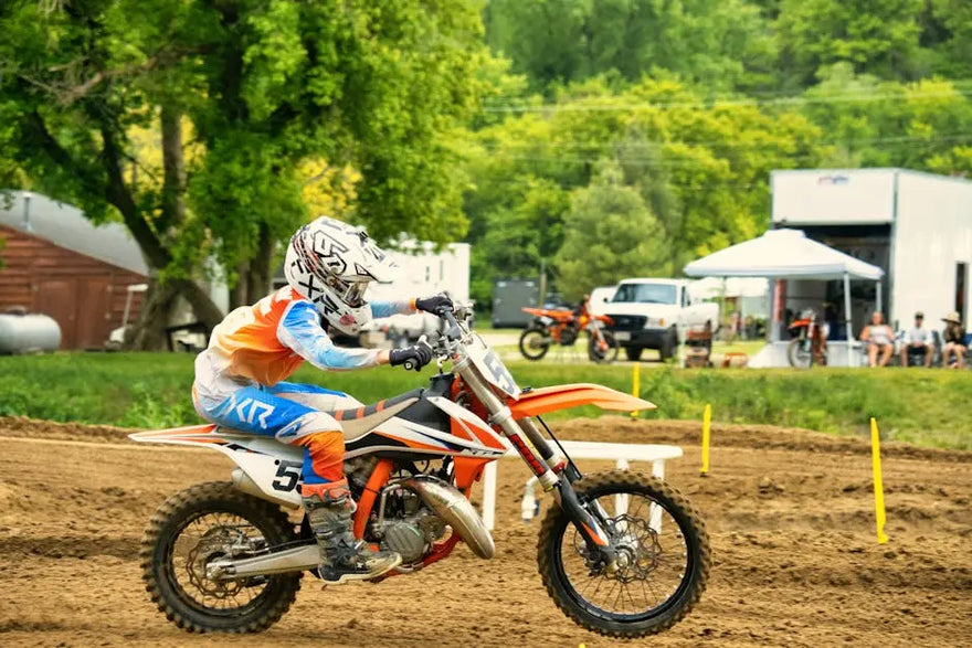 How Do I Choose the Right Riding Gear?