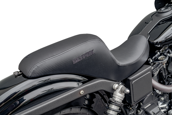 SLYFOX Drifter Seat - Black Logo - Black Vinyl w/ Slipstop - Carbon Fiber - Dyna '96-'03 4683A-slyfox