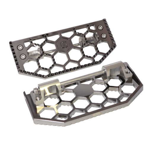 HoneyComp V3 black chrome floorboards for Indian Bagger motorcycles