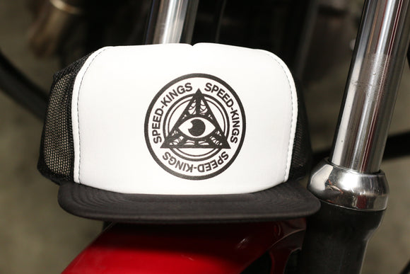 WHITE PANEL FLAT BILL TRUCKER HAT