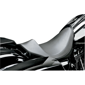 Le Pera Villain Solo Seat Smooth Black FL '08-'23