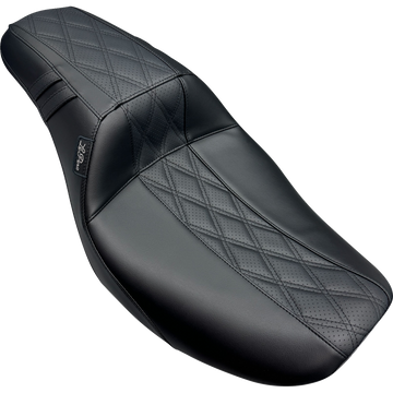 Le Pera Outcast Daddy Long Legs Seat W/O Backrest GT2 Inlay FLH/FLT '23-'25