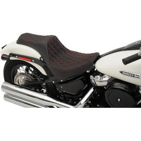 DRAG - PREDATOR III SEAT - DOUBLE DIAMOND, RED THREAD - '18-21 SOFTAIL