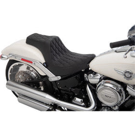 DRAG - PREDATOR III SEAT - DOUBLE DIAMOND, BLACK THREAD - '18-20 SOFTAIL - 0