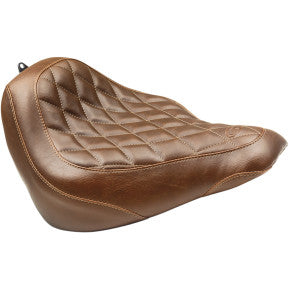 MUSTANG - WIDE TRIPPER FRONT SOLO SEAT - BROWN, DIAMOND STITCH - '18-20 FLSL