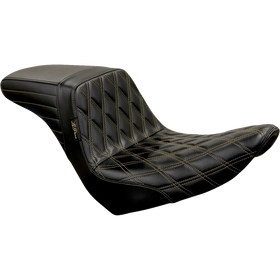 Le Pera Kickflip Seat Diamond W/Chestnut Stitching Black Softail '18-'23
