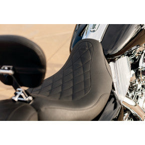 MUSTANG - WIDE TRIPPER SOLO SEAT - WITH REMOVABLE DRIVER BACKREST - DIAMOND STITCH - '08-20 TOURING - 0