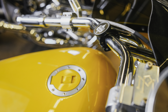 KLOCK WERKS iOmounts? Nomad* Universal Phone Mount - 1" Clamp KWS-NOMAD+1.0