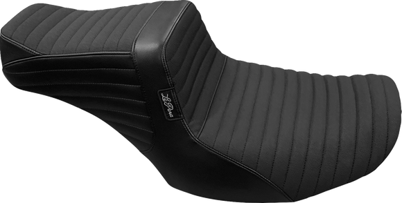 LE PERA Tailwhip Seat - Pleated w/ Gripper - FLH/FLT '23-'25 LV-587PTGP