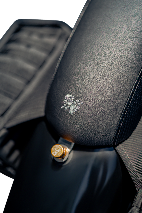 SLYFOX Drifter Seat - Gray Logo - Black Vinyl w/ Slipstop - Carbon Fiber - XL '04-'22 4684B-slyfox