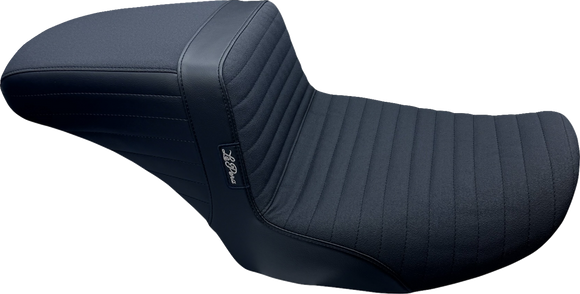 LE PERA Kickflip Seat - Pleated w/ Gripp Tape - FLH/FLT '23-'25 LV-597PTGP