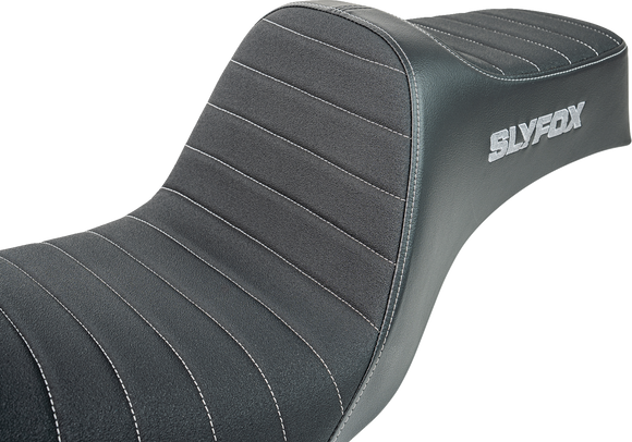 SLYFOX Highnoon Seat - Vinyl - Classic Stitch - Gray Logo - Dyna '12-'16 4694B-slyfox