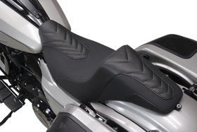 MUSTANG Kodlin Signature Series Squareback* Seat - Black w/ Gunmetal Stitch - FLH/FLT '23-'24 76324GM