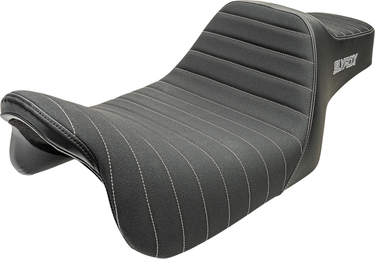SLYFOX Highnoon Seat - Vinyl - Classic Stitch - Silver Logo - FLH/FLT '08-'24 4710B-SlyFox