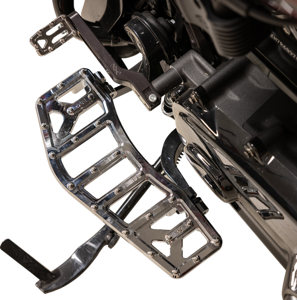 THRASHIN SUPPLY CO. Aggressor Floorboards - Chrome TSC-2219-3