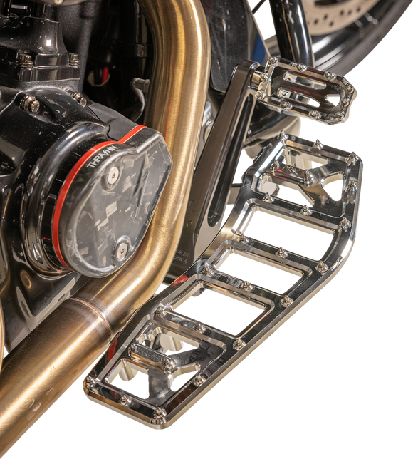 THRASHIN SUPPLY CO. Aggressor Floorboards - Chrome TSC-2219-3