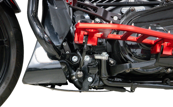 THRASHIN SUPPLY CO. Skid Plate - Carbon Fiber/Gloss - With Black Brackets - FLHX/FLTRX TSC-3034-1