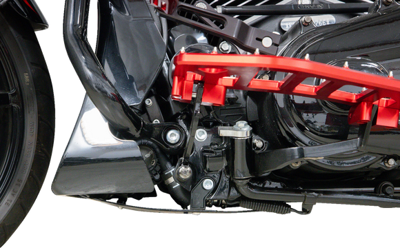 THRASHIN SUPPLY CO. Skid Plate - Carbon Fiber/Forged - With Black Brackets - FLHX/FLTRX TSC-3035-1