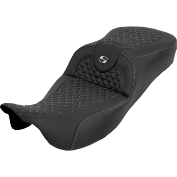 Saddlemen Extended Reach Roadsofa Seat Dragon Scale W/O Backrest Silver Stitch FLH/FLT '08-'25