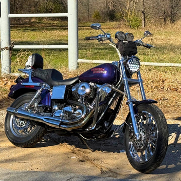 Harley Dyna with Boogie BMF hi output headlight in 5.75” Clubstyle chromed FXDSC