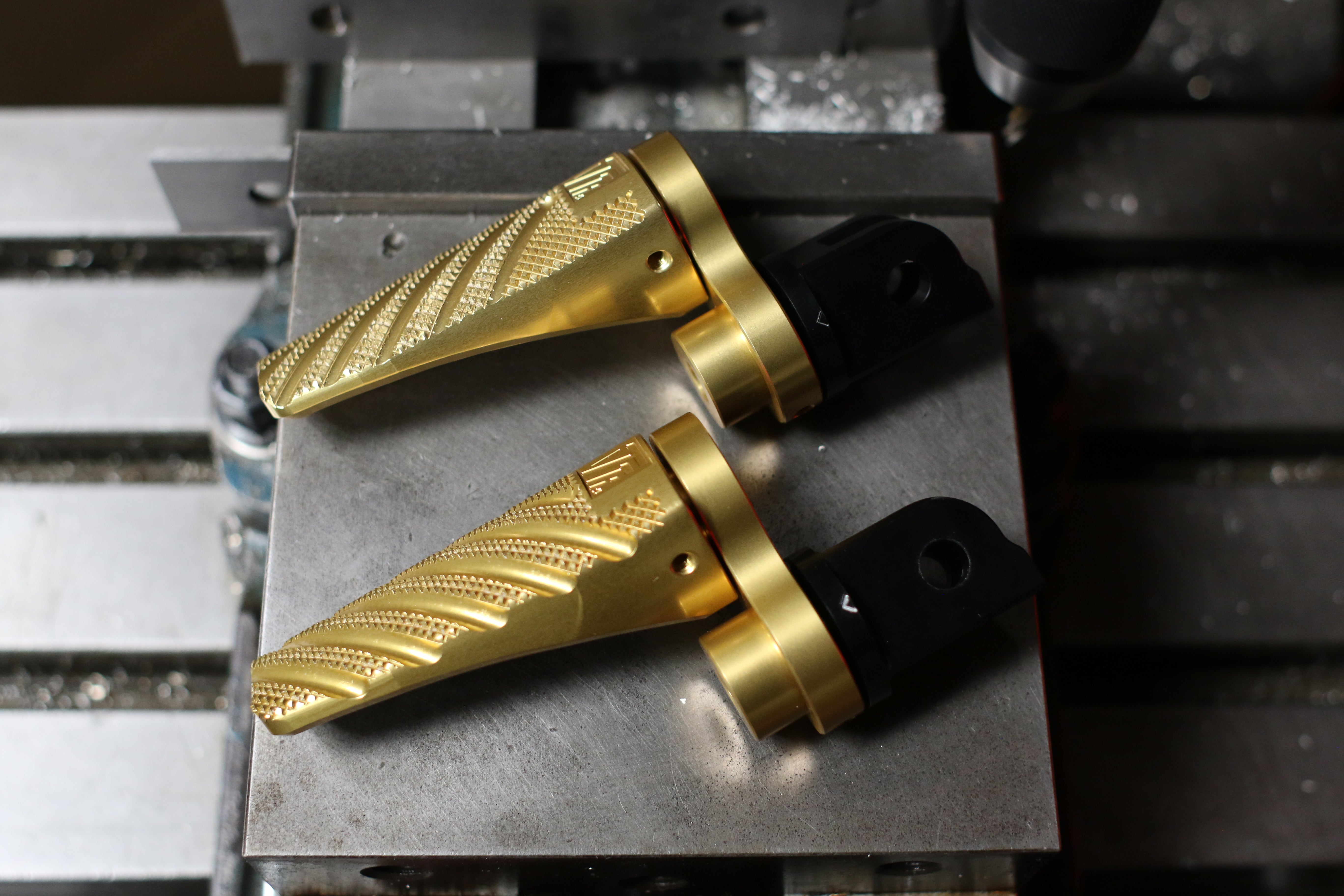 TWISTED T INDUSTRIES - MK-1 SET WITH ADAPTER