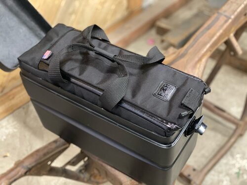 FXR DIVISION DIRECT MOUNT FXRP BAG RAILS FOR SOFTAIL