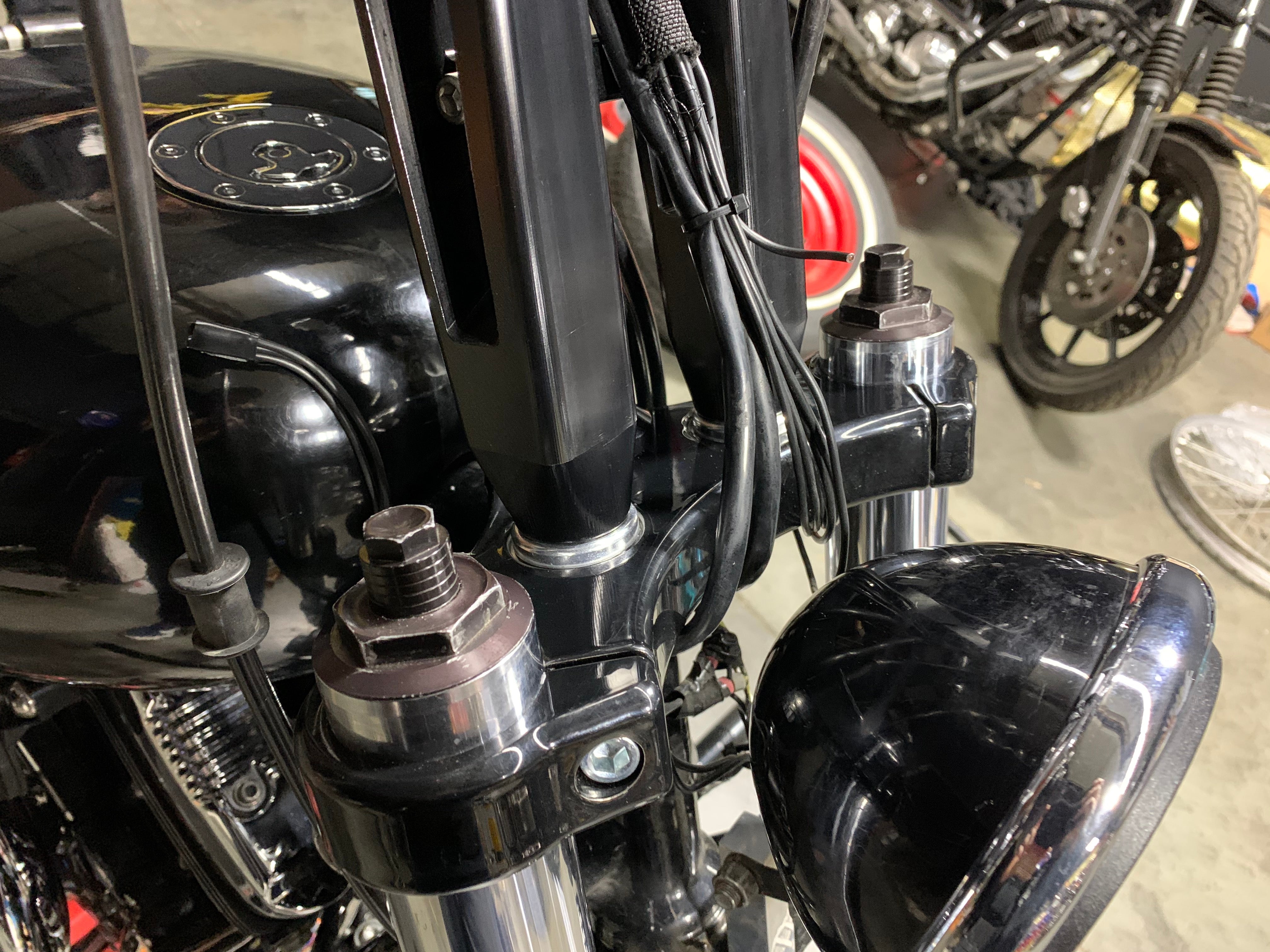 16-20 Sportster 48 Handlebar Top Clamp - XL1200x | SPEED-KINGS CYCLE