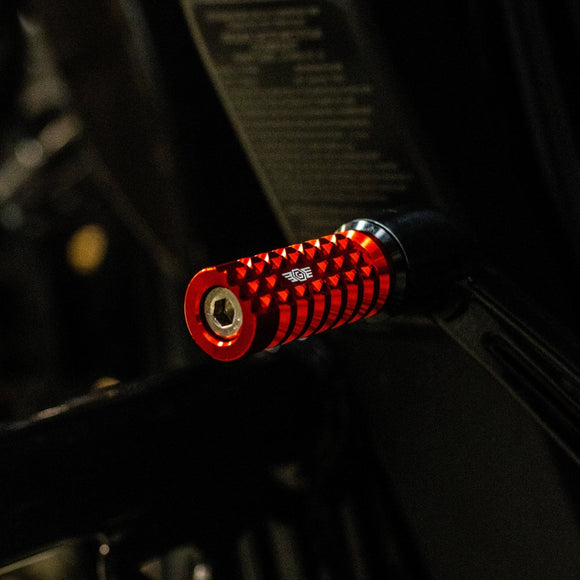 OG Indian Gripper Shifter Peg installed on a Indian Challenger