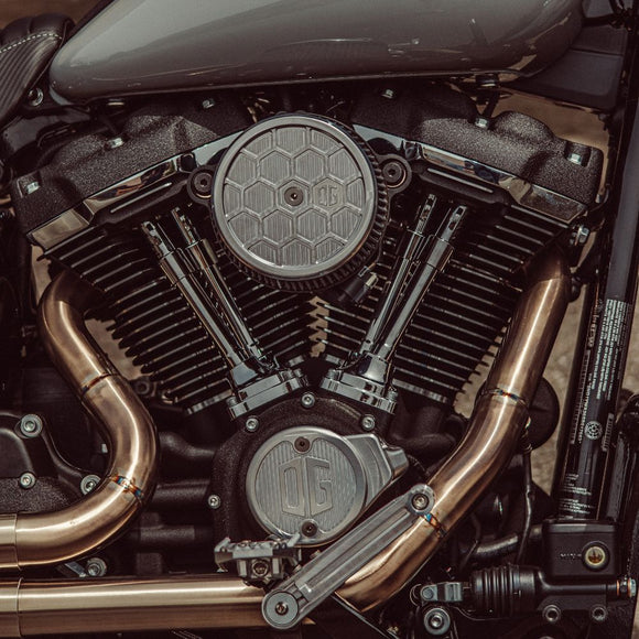 OG Aluminium Round Air Cleaner Cover HoneyComp installed on an FLXRS 2025