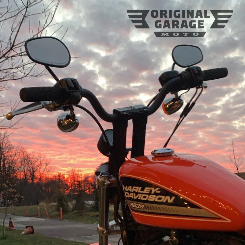 Original Garage Moto OG 8.5 straight riser handlebars matte black on Harley-Davidson