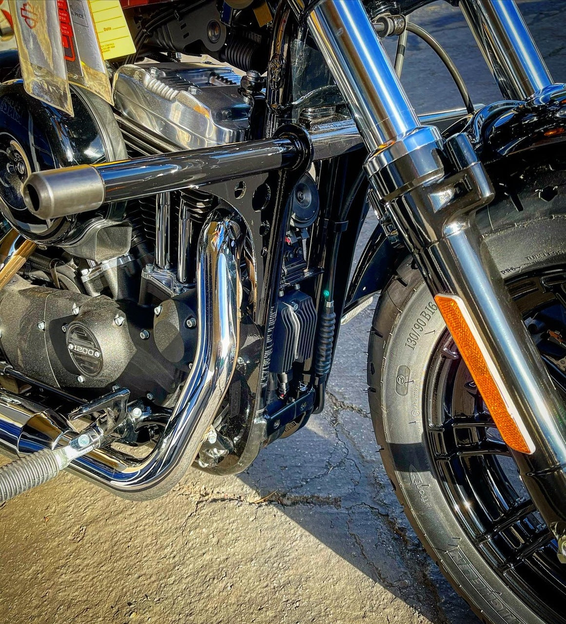 BUNG KING - FORWARD CONTROL SPORTSTER "SKY BAR"