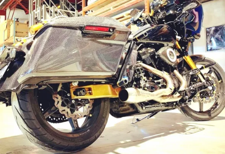 HOFMANN DESIGNS 2014 & LATER BAGGER CARBON FIBER BAGS