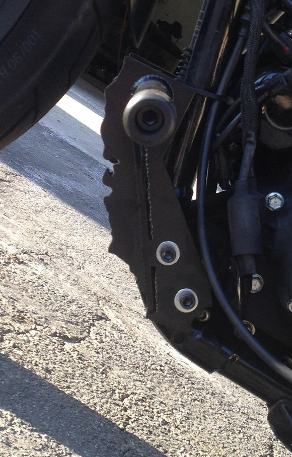 BUNG KING HIGHWAY PEG CRASH BAR DYNA AND FXR