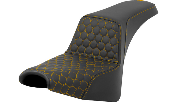 SADDLEMEN STEP-UP SEAT - HONEYCOMB - GOLD STITCHING - FXBB/FXST '18-'24