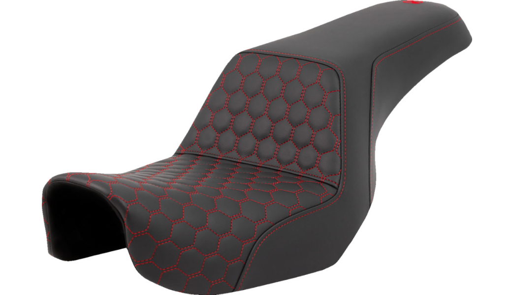 SADDLEMEN STEP-UP SEAT - HONEYCOMB - RED STITCHING - DYNA '06-'17