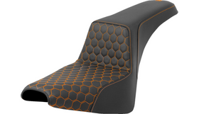 SADDLEMEN STEP-UP SEAT - HONEYCOMB - ORANGE STITCHING - FXBB/FXST '18-'24