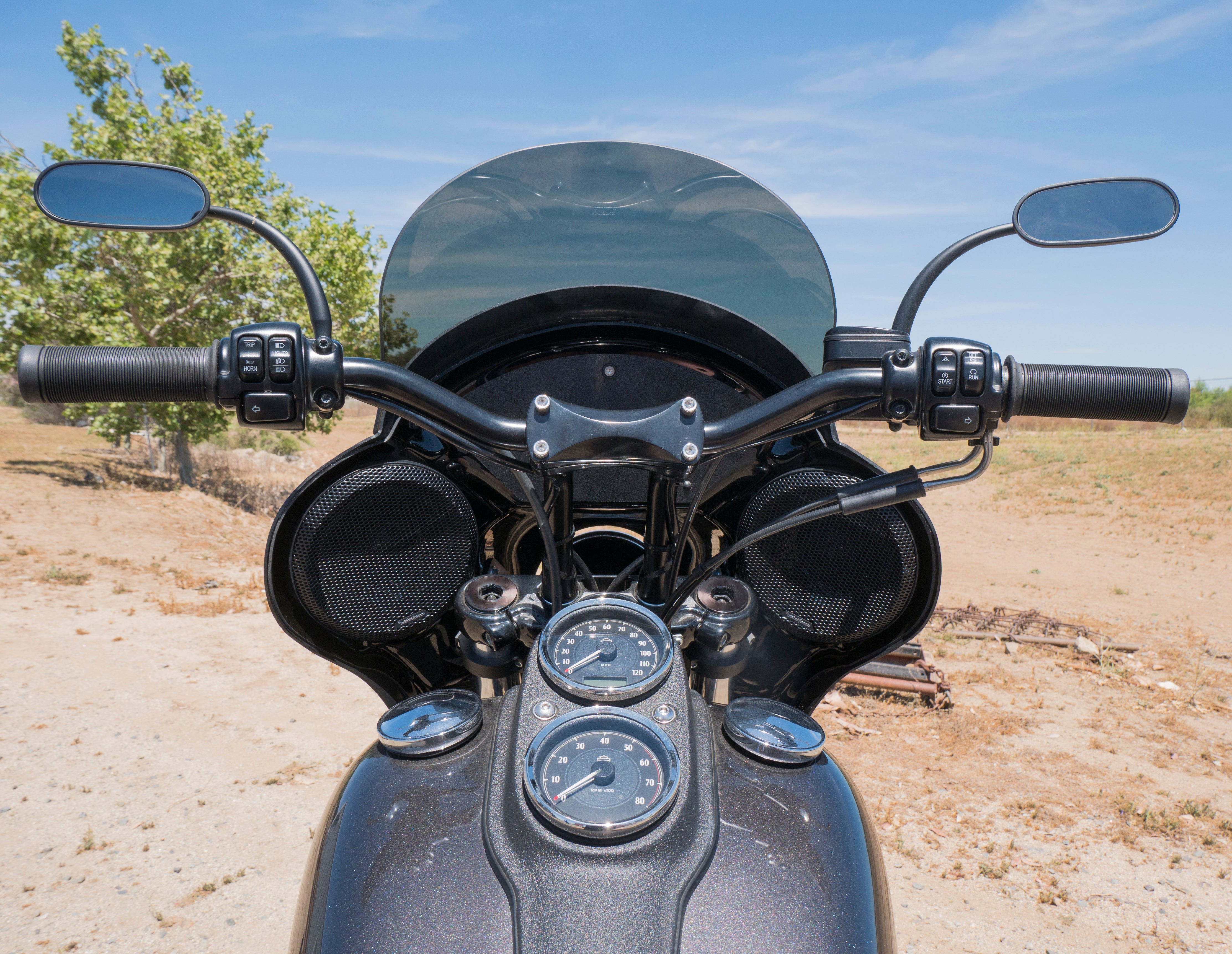 RWD V-Twin TXR fairing batwing motorcycle windshield with integrated speakers