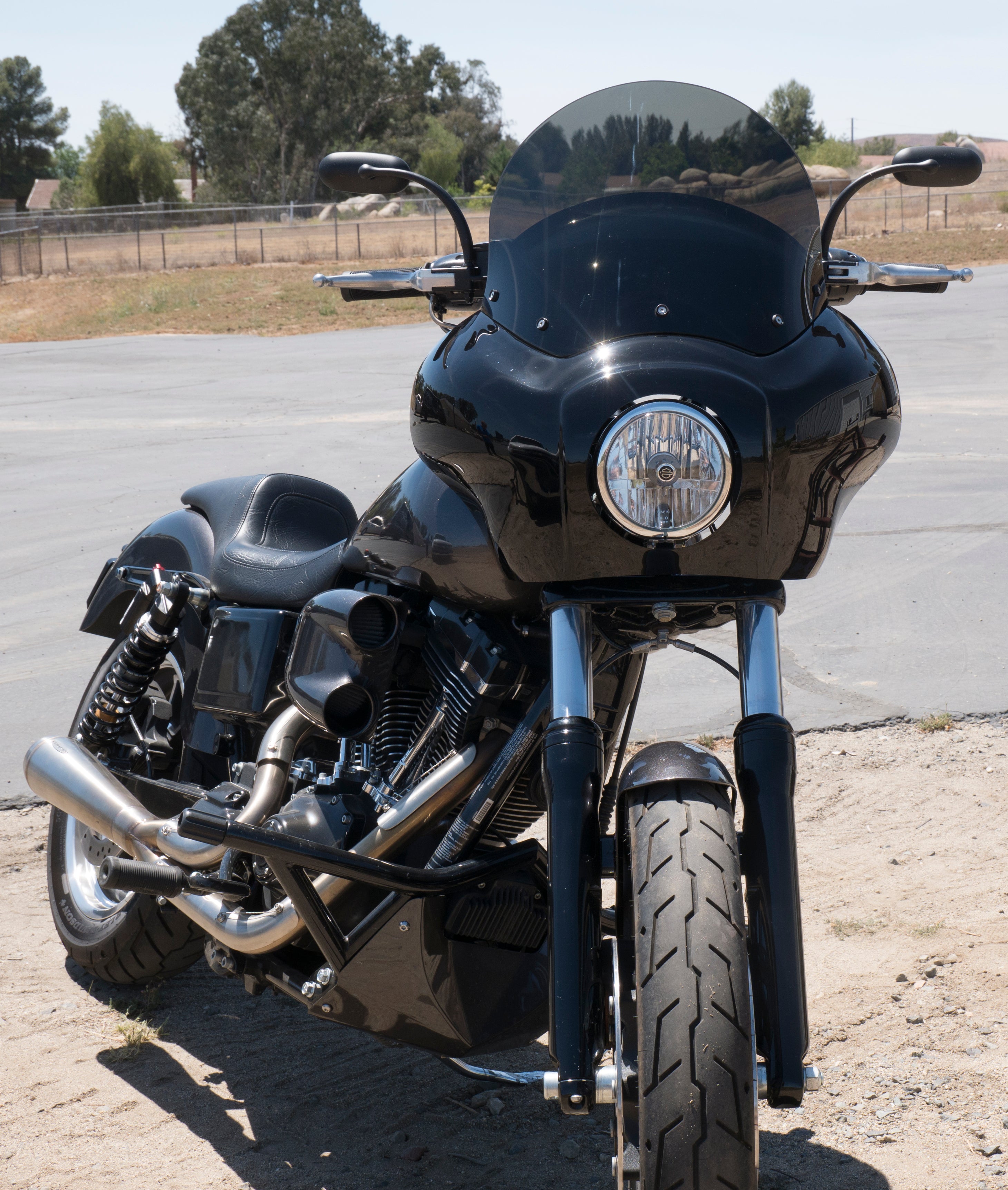RWD V-Twin TXR Fairing for Harley Davidson Dyna (2006–2017) with 14" windscreen, audio-ready, 49mm fork mount
