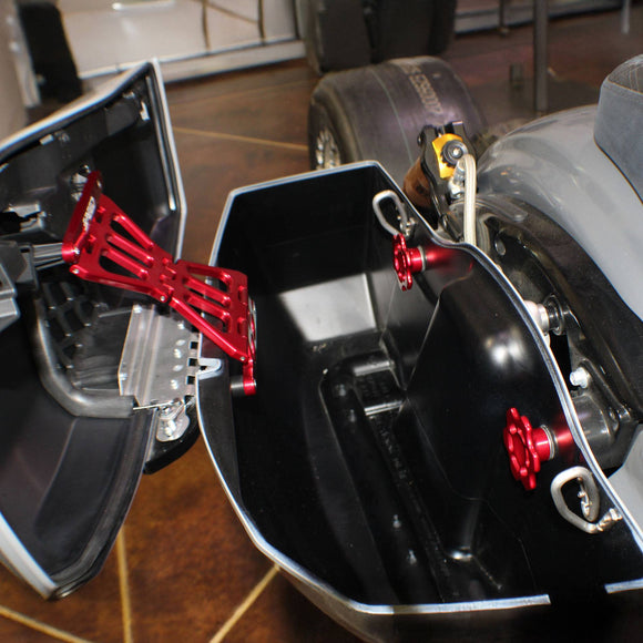 No Drama Speed Knobs for Harley Davidson Touring Models by Speed by Design in Red in Use