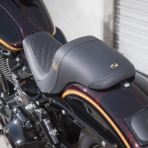 The Speed Merchant X Saddlemen 06+ Dyna Seat
