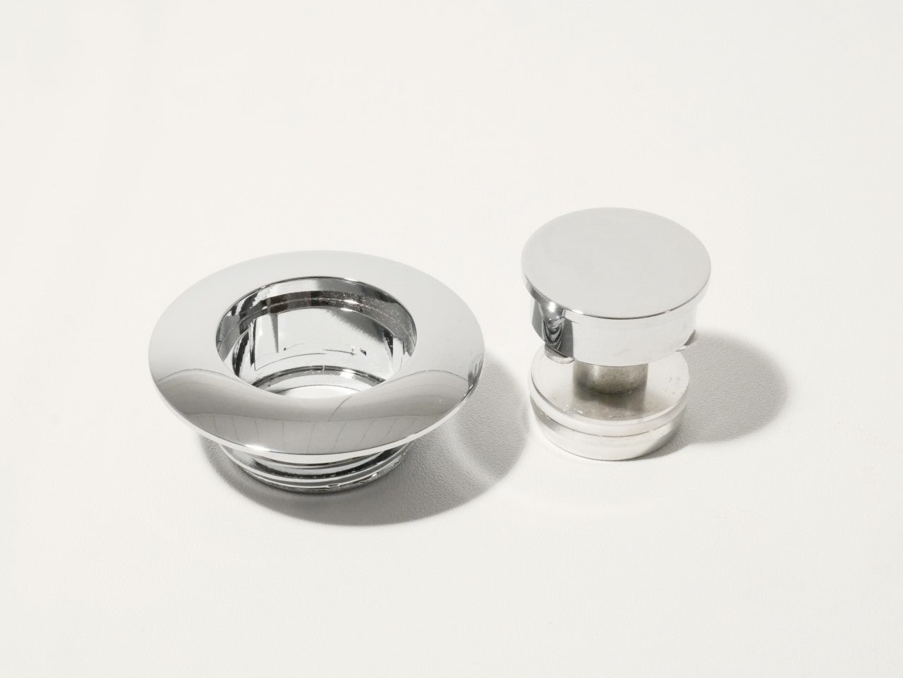RWD V-Twin chrome motorcycle gas cap adapter and plug