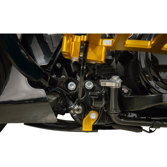 Thrashin Supply Co. woven carbon fiber skid plate with anodized billet aluminum brackets for 2024+ Harley-Davidson Touring